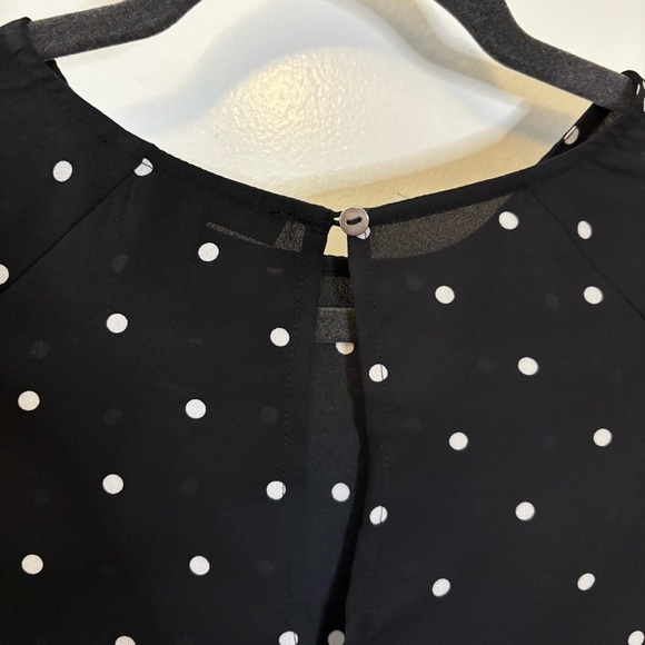 Forever 21 Black Top with White Dots Size XL - Picture 3 of 10